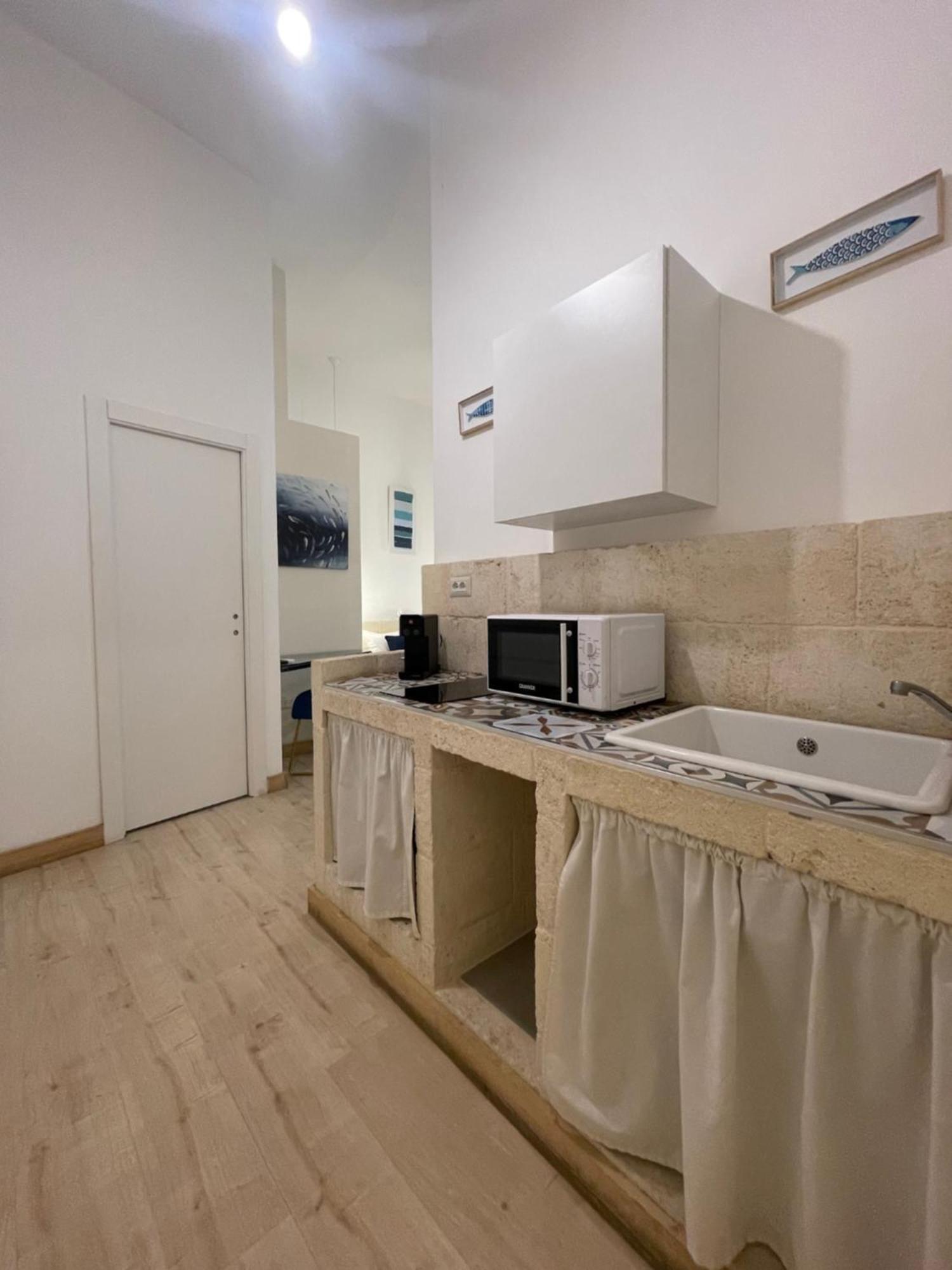 D'Angio Rooms-Manfredi Homes&Villas มันเฟรโดเนีย ภายนอก รูปภาพ