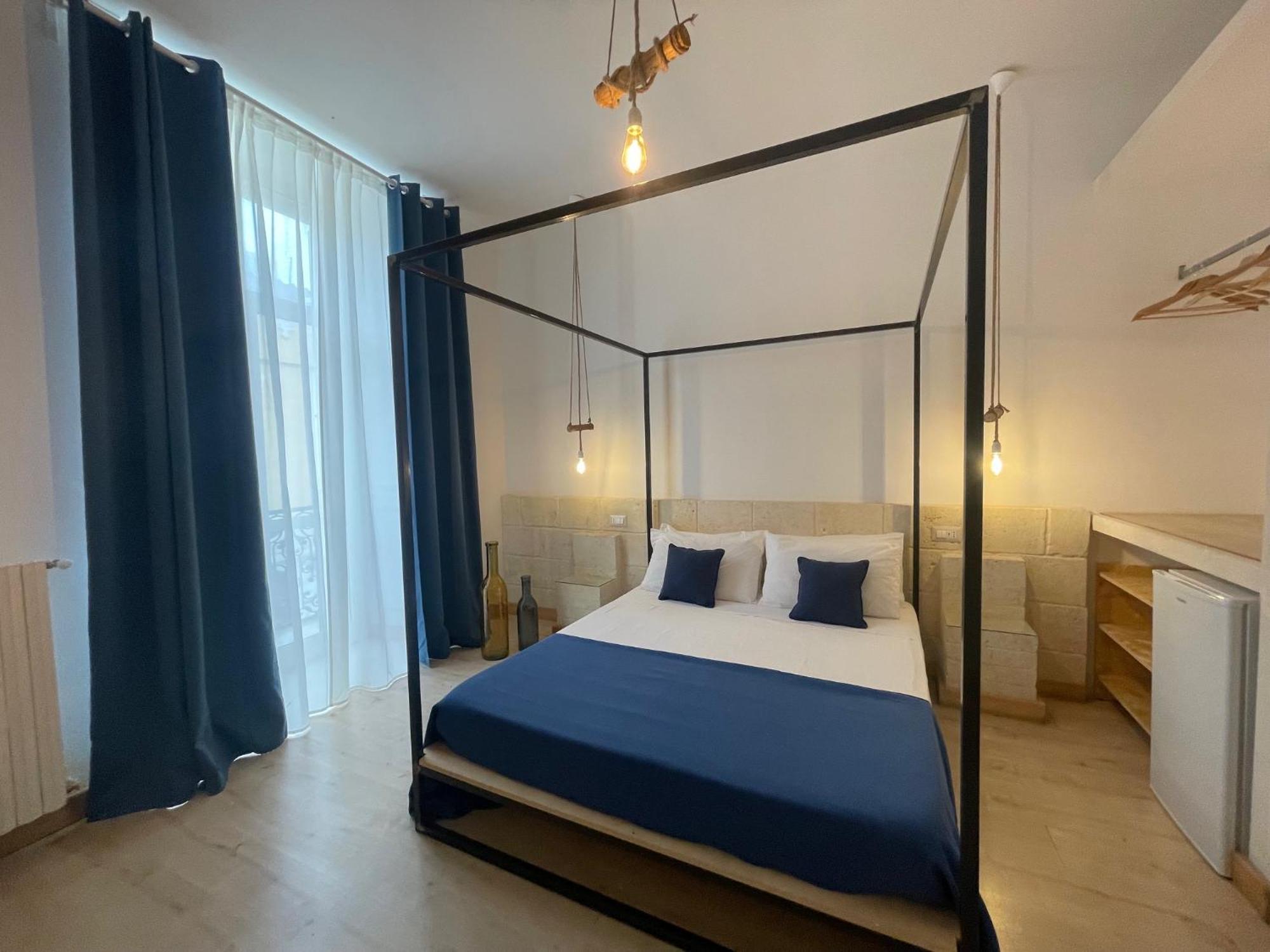 D'Angio Rooms-Manfredi Homes&Villas มันเฟรโดเนีย ภายนอก รูปภาพ