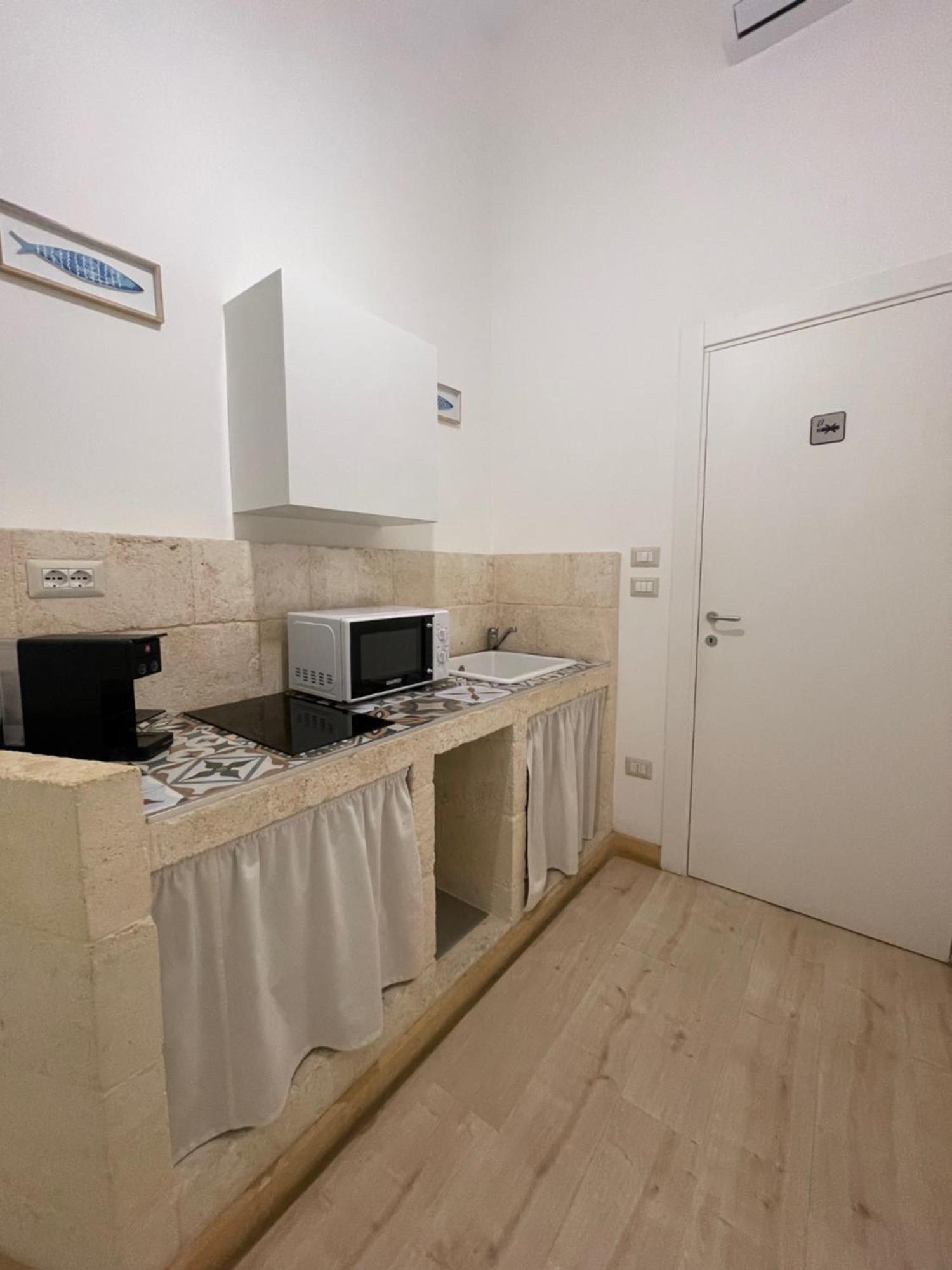 D'Angio Rooms-Manfredi Homes&Villas มันเฟรโดเนีย ภายนอก รูปภาพ