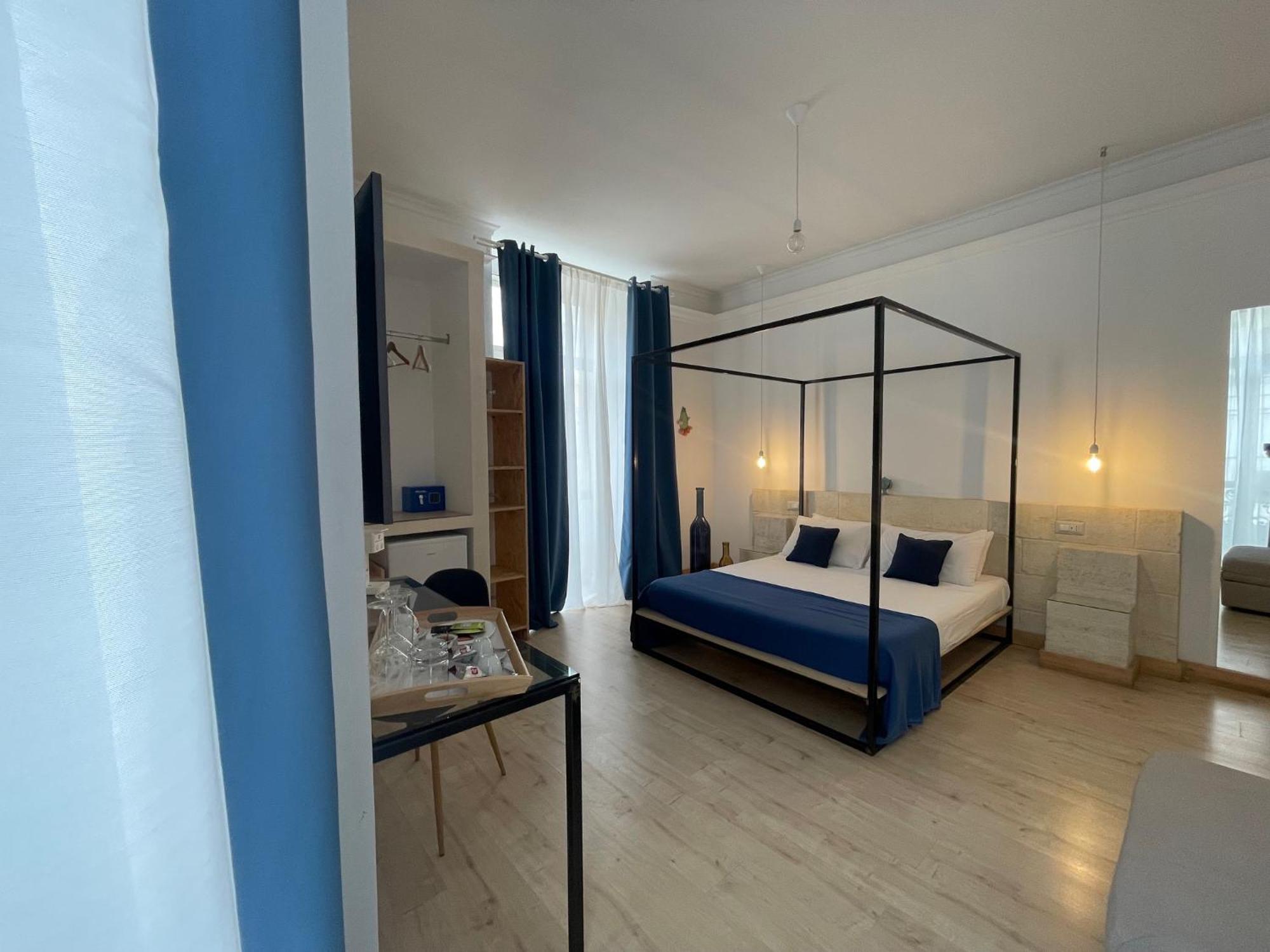 D'Angio Rooms-Manfredi Homes&Villas มันเฟรโดเนีย ภายนอก รูปภาพ