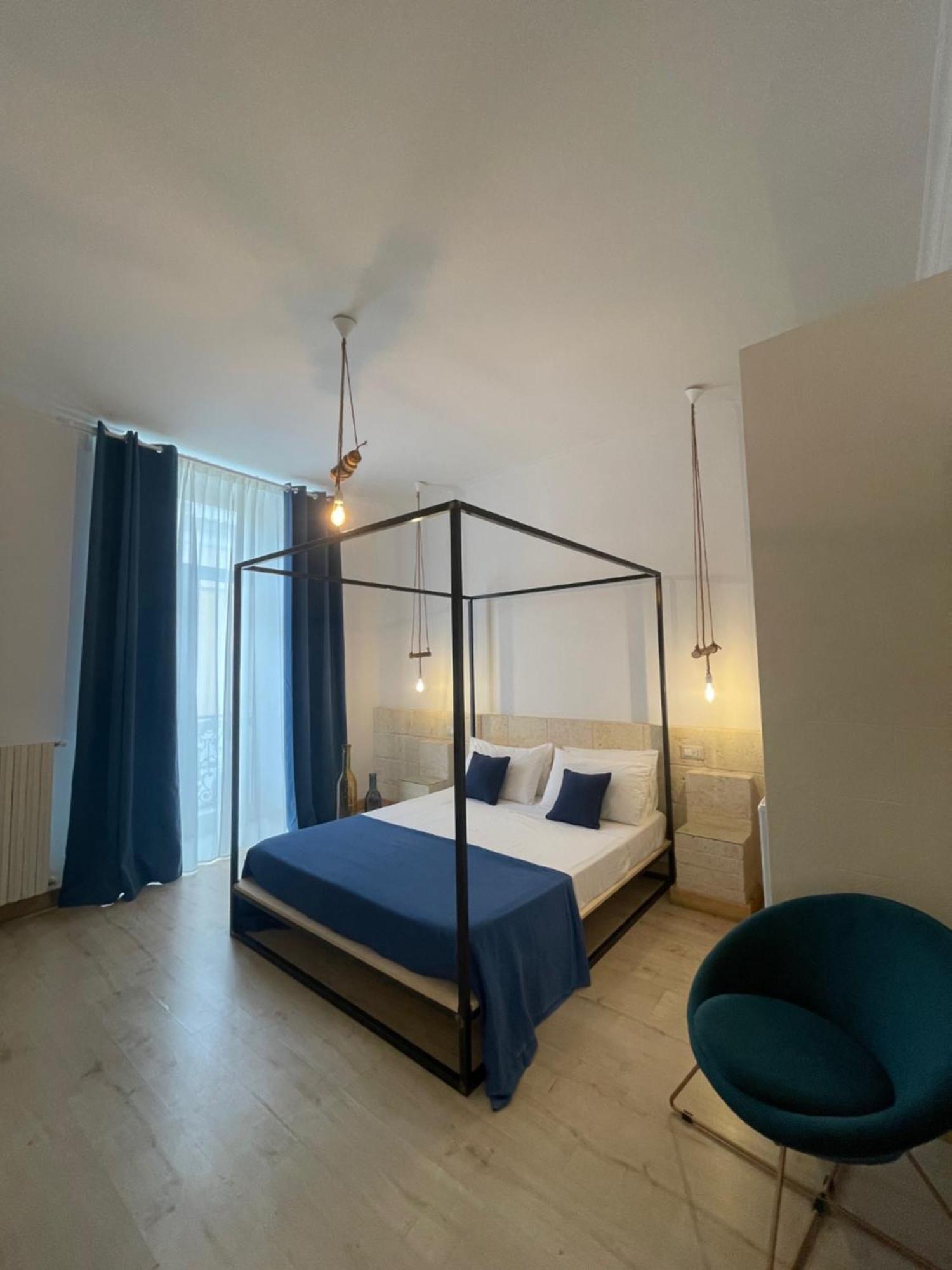 D'Angio Rooms-Manfredi Homes&Villas มันเฟรโดเนีย ภายนอก รูปภาพ