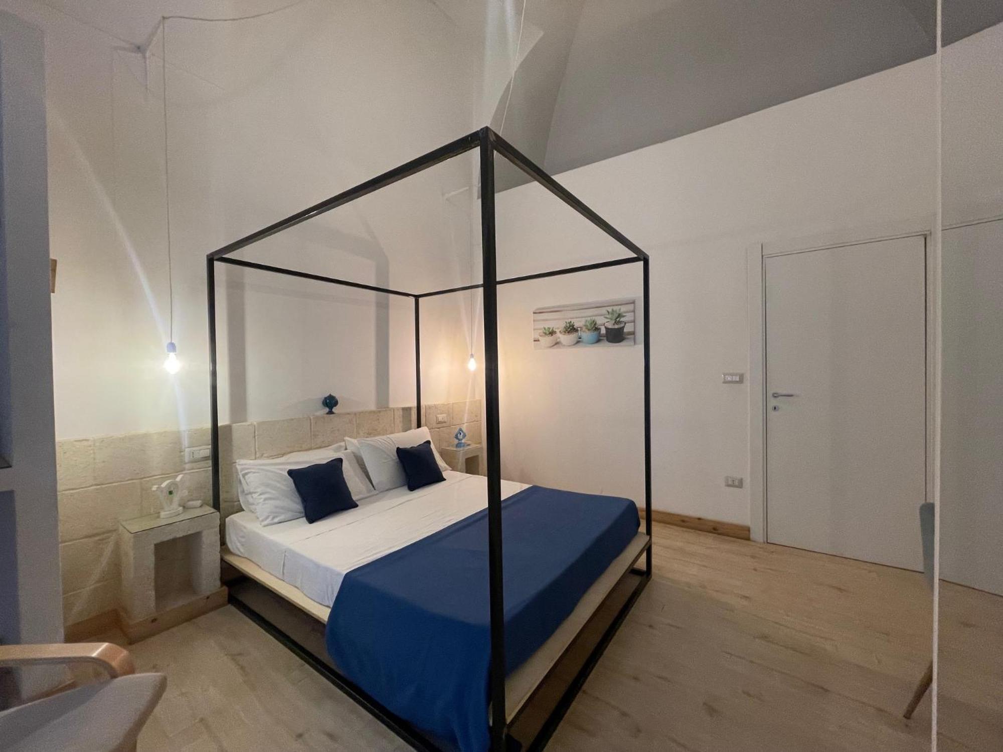 D'Angio Rooms-Manfredi Homes&Villas มันเฟรโดเนีย ภายนอก รูปภาพ