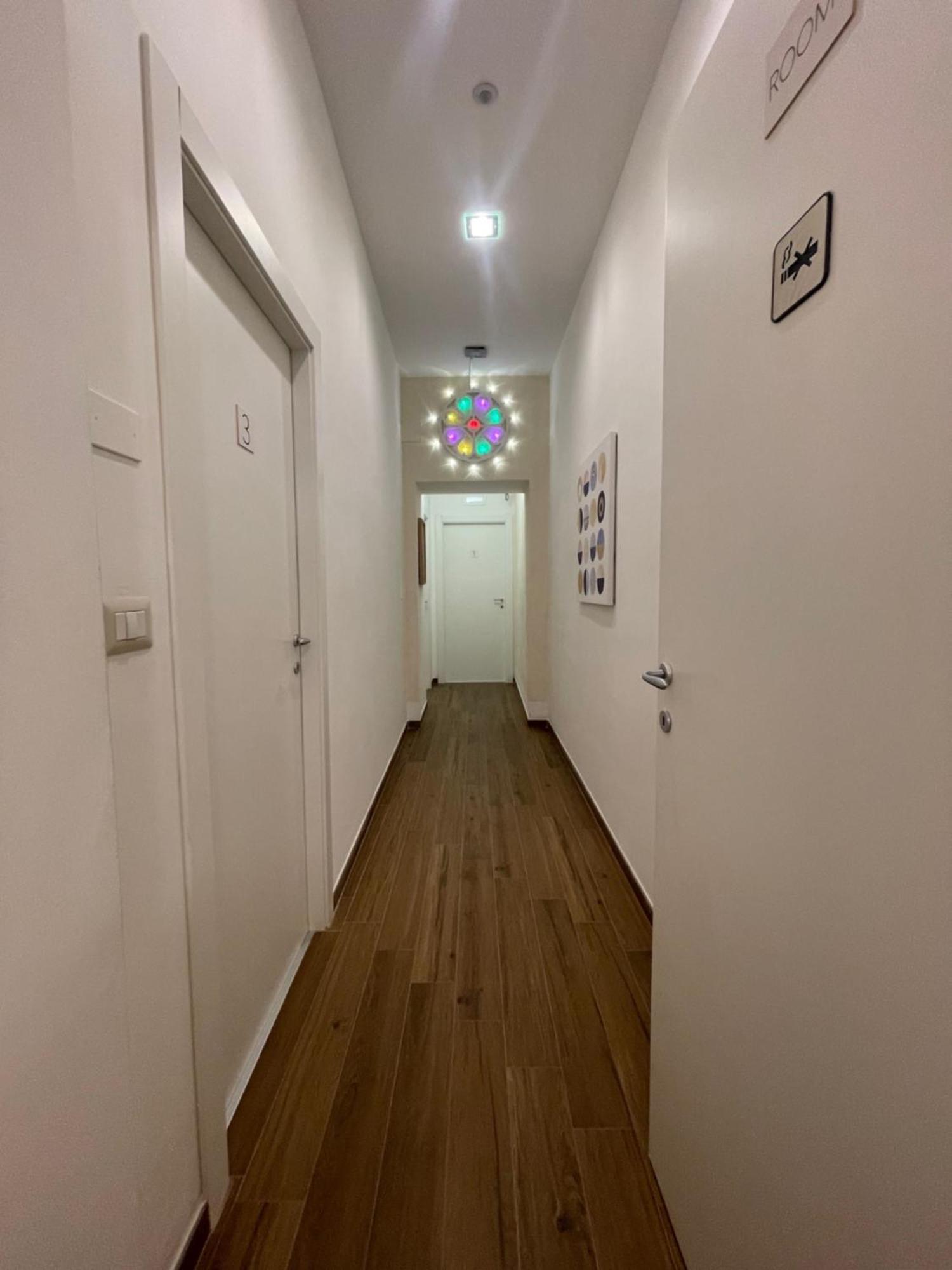D'Angio Rooms-Manfredi Homes&Villas มันเฟรโดเนีย ภายนอก รูปภาพ